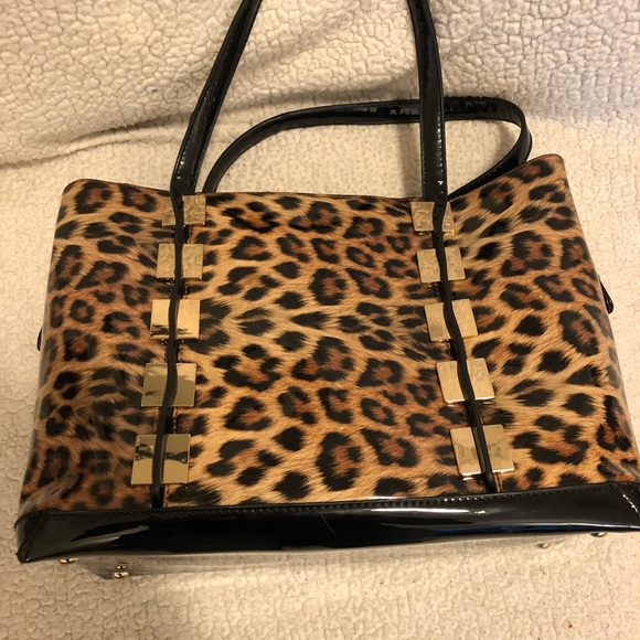 Leopard Print Handbag - Picture 3 of 4